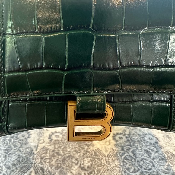 💗SOLD💗HOURGLASS SMALL HANDBAG CROCODILE EMBOSSED - Picture 5 of 7